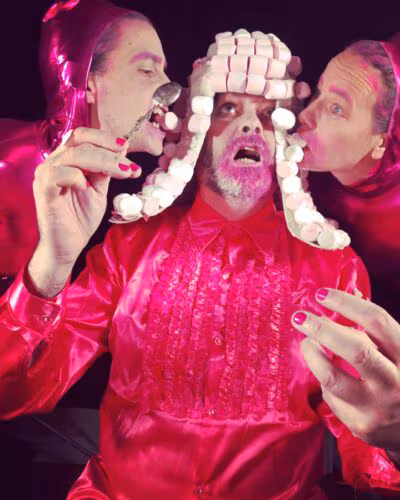 Marie Losier
Excesso Chamalo, 2022
filmé avec une caméra 16mm, couleur, son
5 minutes et 8 secondes