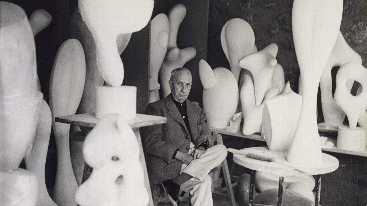 The Stiftung Arp e.V. Gifts Over 200 Plasters by Sculptor Hans Arp to 10 Museums Worldwide