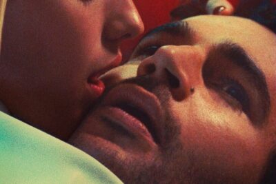 “생츄어리” (2023) 영화 리뷰: 어둡게 뒤틀리고 재미있는