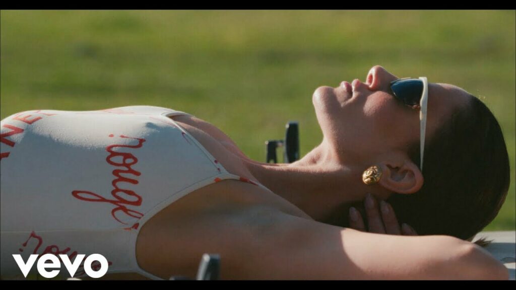 Das neue Musikvideo von Niia für ‚Night Ride‘ ist da