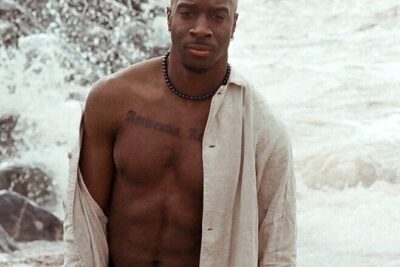 Re Teu releases his debut single ‘Glas’ – Check it out here! Give this captivating track a listen!