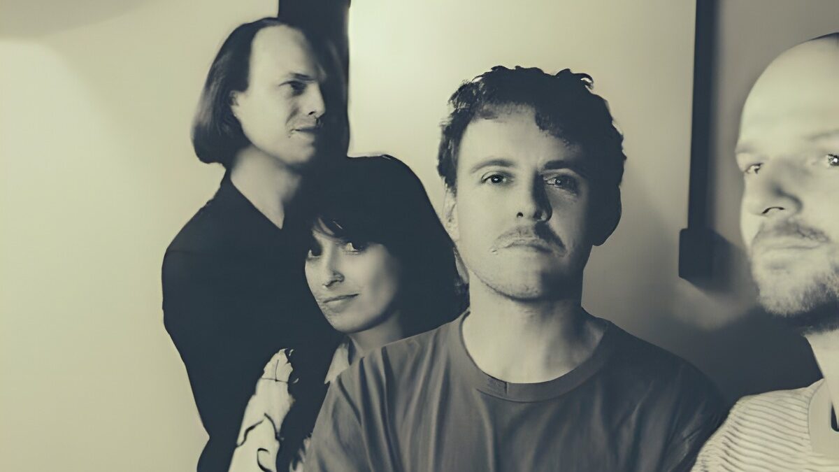 ‘I Told You I Was Afraid (Acoustic)’ – The Beths’ New Single Is Here! – See World Tour Dates!