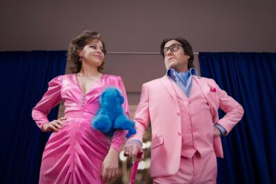 “The Beanie Bubble” (2023) on Apple TV+: A look at the rise and fall of the Beanie Baby craze