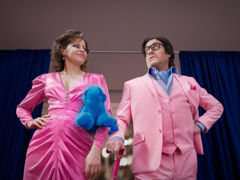 《钞级布偶》 （2023）在Apple TV+上：回顾Beanie Baby热潮的兴起与衰落