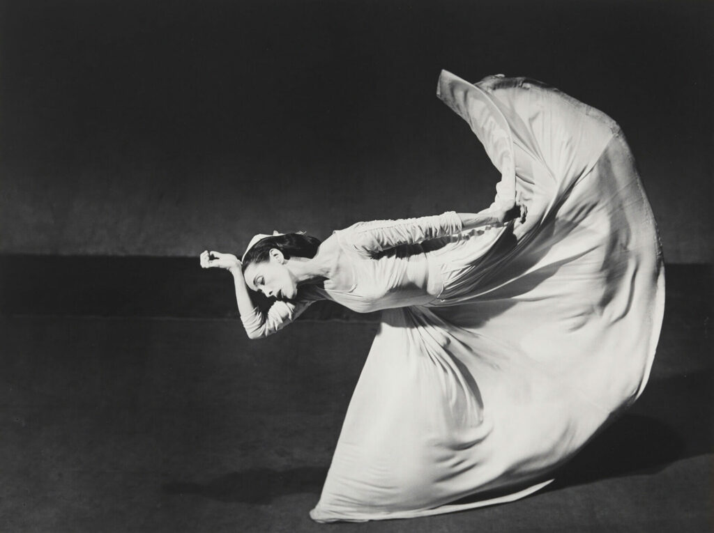 LAMA Announces New Photographs Auction