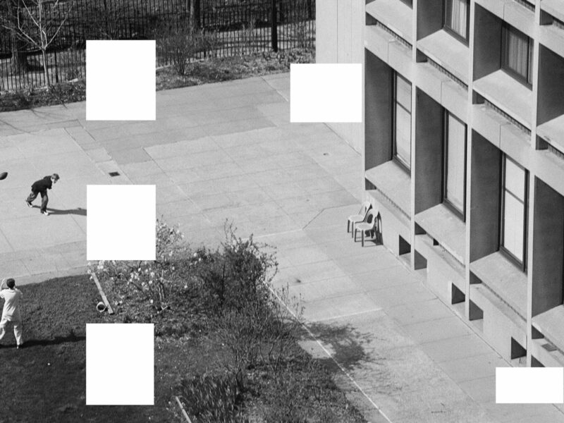 Dunkelkammer Bildungsmoderne: Über Form & Gebrauch von Sabine Bitter und Helmut Weber eröffnet am 14. September in der station urbaner kulturen