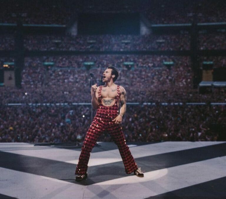 Harry Styles Completes ‘Love On Tour’ with Record Breaking Numbers