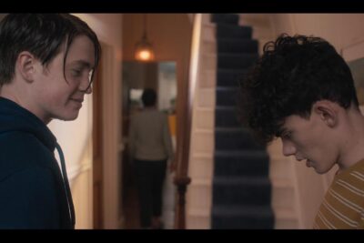 《心跳为你停》(2023)