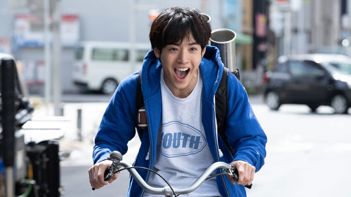 “Zombie 100 – Cento cose da fare prima di non-morire” (2023) film su Netflix: Una divertente commedia estiva sugli zombie