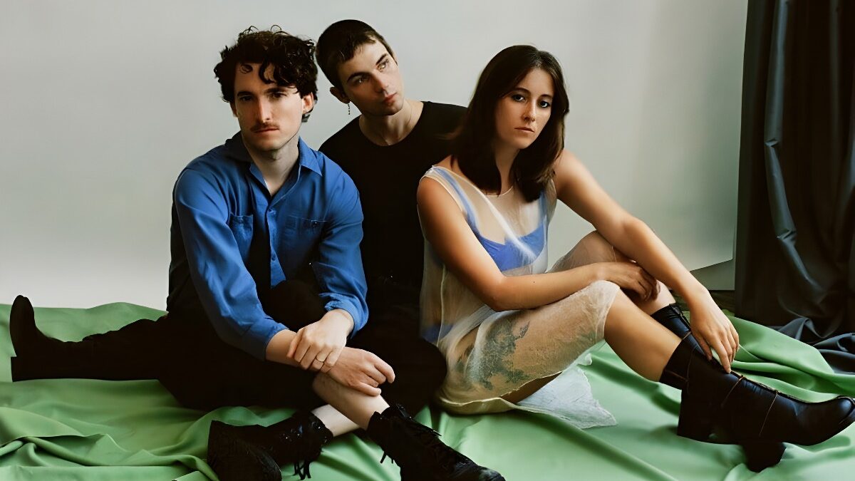 ‘Too Much, Enough’ – Nation of Language share excellent new single – Check it out and see tour dates here!