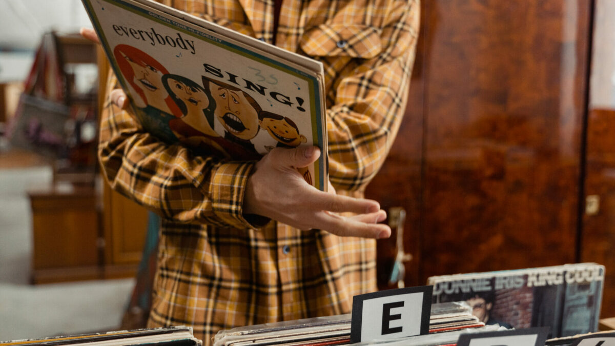 The Power of Album Covers: Unveiling the Artistic Advantages