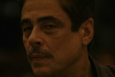 “탈피” (2023) | 넷플릭스 영화. 리뷰: 전에 본 적 없는 다크 경찰 스릴러