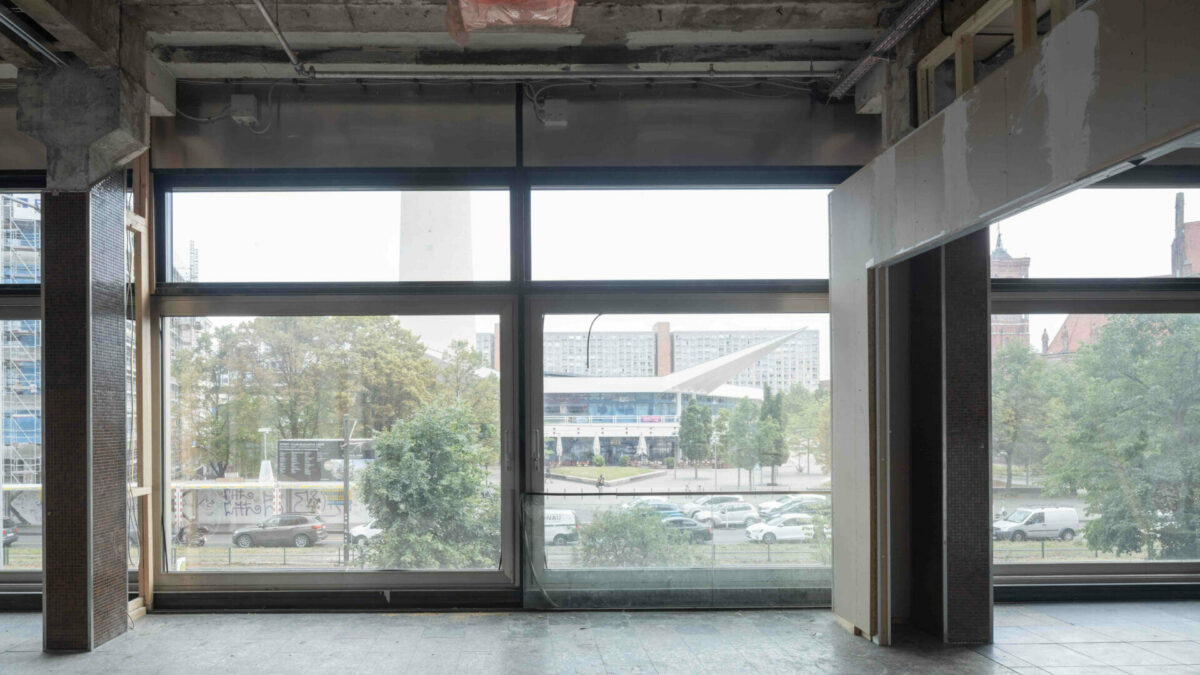 Wiedereröffnung der nGbK am neuen Standort Alexanderplatz