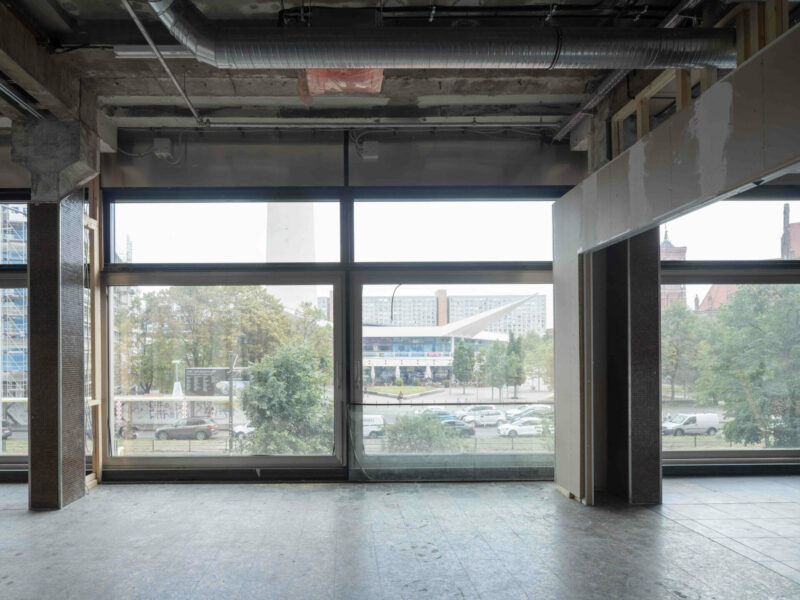 Wiedereröffnung der nGbK am neuen Standort Alexanderplatz