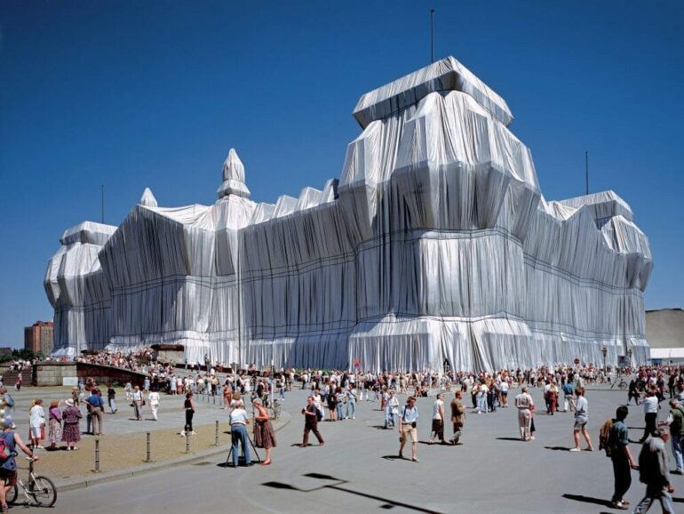 Saatchi Gallery Celebrate Artist Duo Christo and Jeanne-Claude in New Exhibition