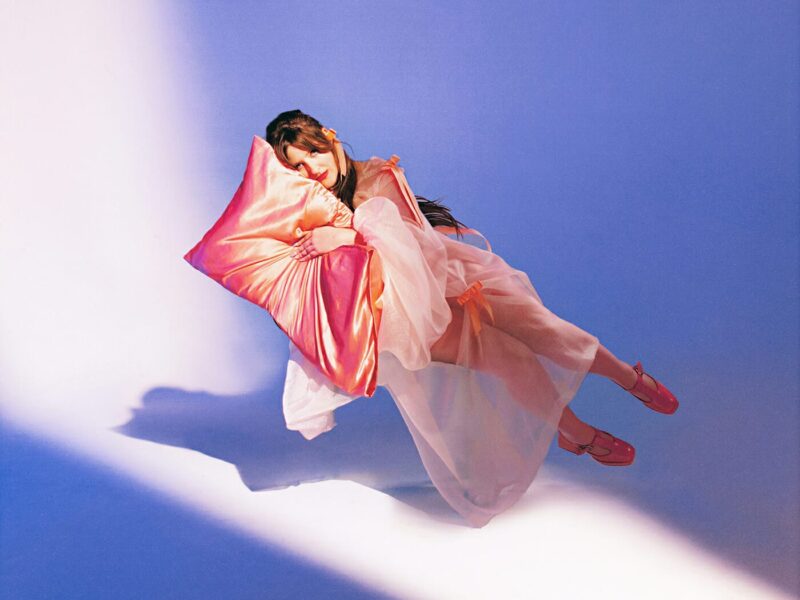 ‘Daydreamer,’ Molly Burch’s New Album Is Out Now | Check Out Her Single ‘Tattoo’ & Upcoming Tour Dates here!