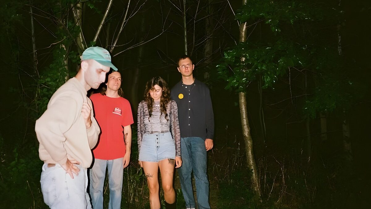 ‘Cartwheel’ | The new Hotline TNT LP | Check out the two tracks: ‘Protocol’ & ‘I Thought You’d Change’ | See tour dates here!