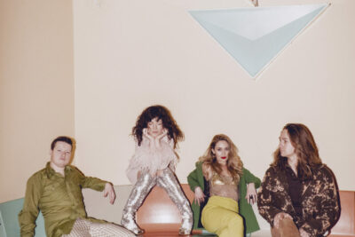 „Flight Attendant“ veröffentlichen neue Single „Second Chances“ | Hört rein und seht die Tourdaten hier!