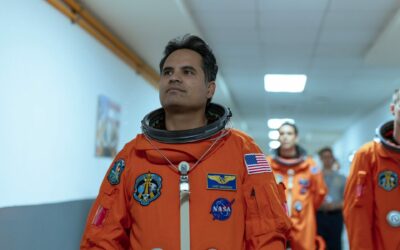 “밀리언 마일스 어웨이”(2023) 프라임 비디오의 새 영화: NASA 비행 엔지니어 호세 에르난데스의 실제 이야기