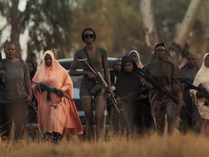 “더 블랙 북” (2023) – 넷플릭스 영화 리뷰: 사회 고발 스릴러