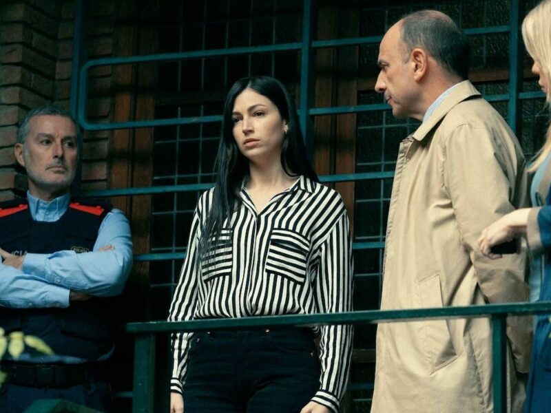 ‘버닝 바디’ 넷플릭스 시리즈: 실제 사건을 바탕으로 한 불안하고 흥미진진한 스릴러 (또는 그런 것처럼 보이는)