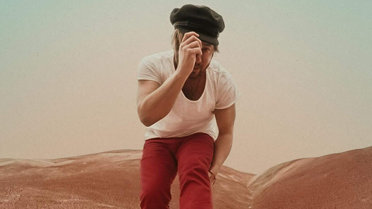 Christopher Worth (US Bohéme-Blues) – Neue EP/Single VÖ 6.10. + große DE/AT/CH Tour Oktober | Hören Sie sich seinen Titel an ‚Fly ft. Acoustic Minds‘