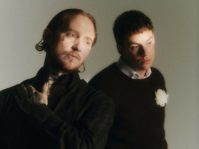 ‘Dark Rainbow,’ the upcoming album by Frank Carter & The Rattlesnakes | Listen to their track ‘Man of the Hour’ & see tour dates here!