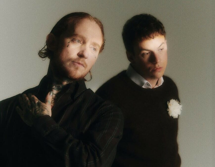 ‘Dark Rainbow,’ the upcoming album by Frank Carter & The Rattlesnakes | Listen to their track ‘Man of the Hour’ & see tour dates here!