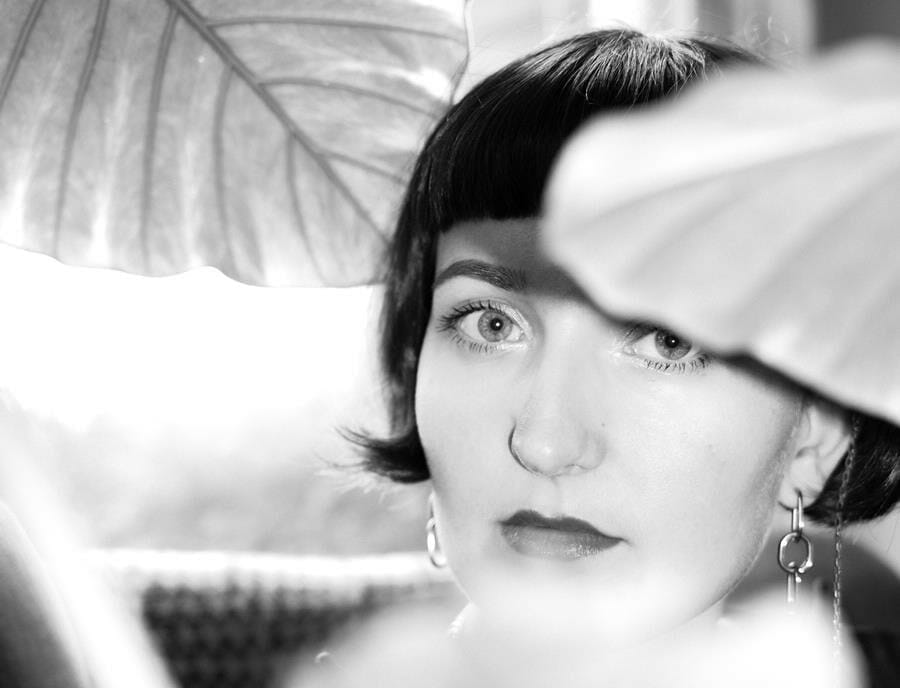 Johanna Burnheart returns with new album “Bär” & Shares new single “Cylla Burna”