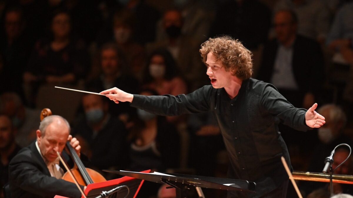 Philharmonia Orchestra presents the second half of the 2023/24 Season under Principal Conductor Santtu-Matias Rouvali | London