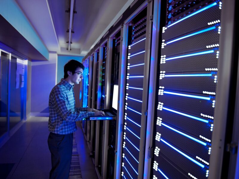 Une étude de Bell révèle les cinq principaux facteurs nécessaires aux entreprises canadiennes pour améliorer la cybersécurité de leur organisation