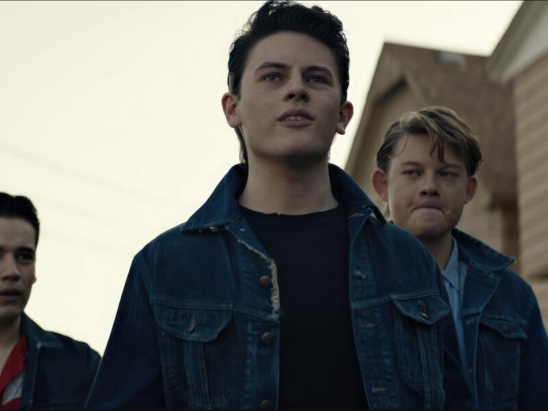 『ダーク・ハーヴェスト』（2023年）｜プライム・ビデオでホラー映画を：ハロウィーンの恐怖