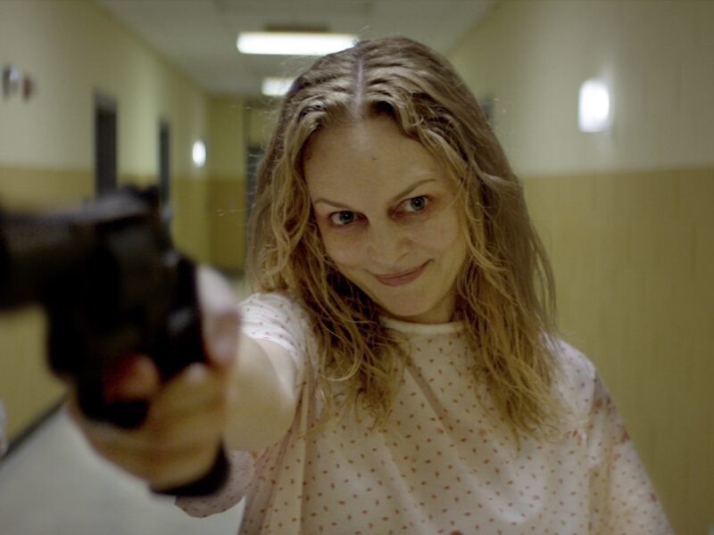 Heather Graham, a filha do agente do FBI que entrou em todas as salas de que o pai a avisara