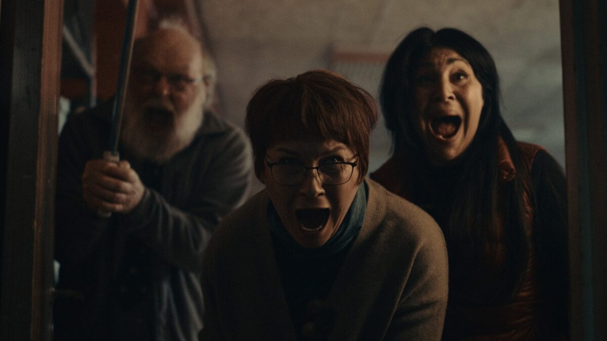 《要命会议》（2023） | Netflix上的一部电影。回顾：愉快的观影体验