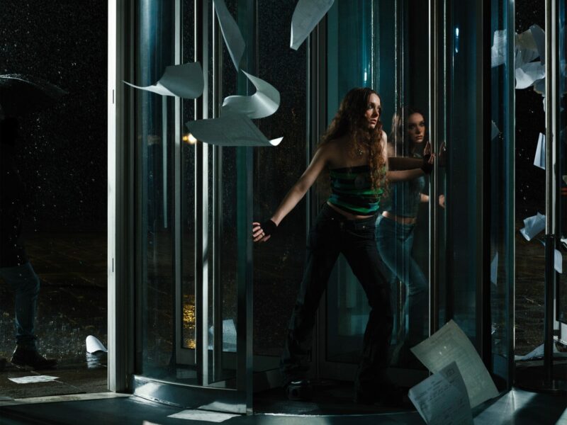 Holly Humberstone Shares New Track, ‘ Kissing In Swimming Pools’ | Check out This Live Version of The Song from Her Upcoming Album, ‘Paint My Bedroom  black’