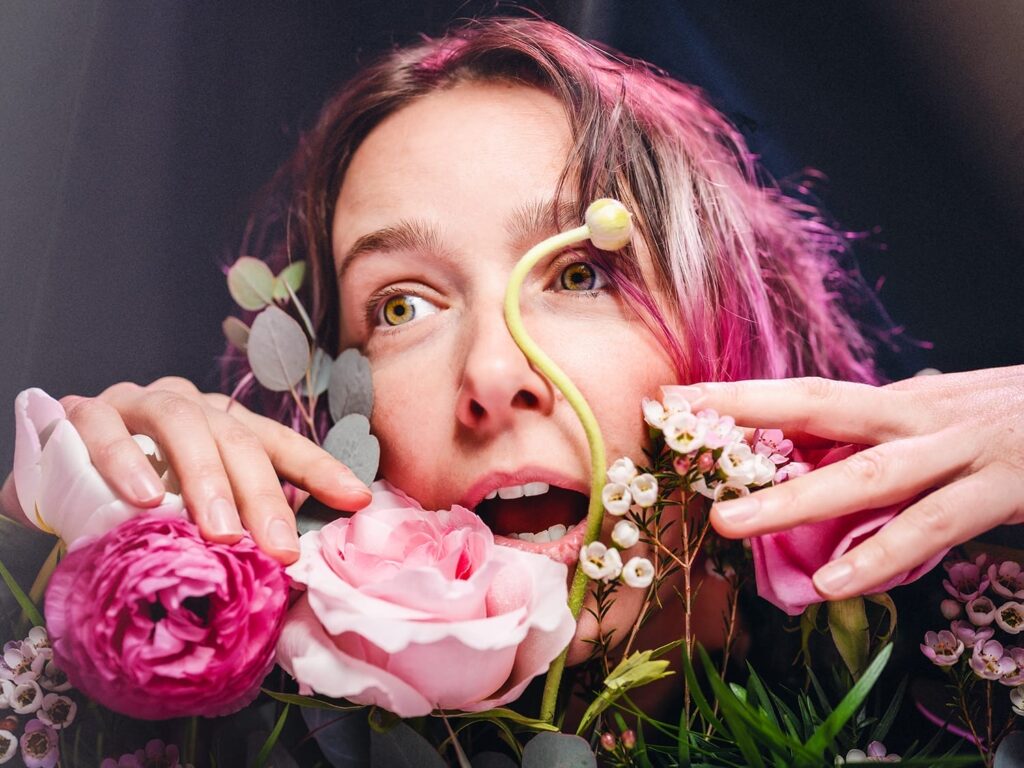 Arone Dyer shares hypnotic new single, “It’s Over,” from her upcoming album titled “ARONE x S T A R G A Z E” | Check it out!