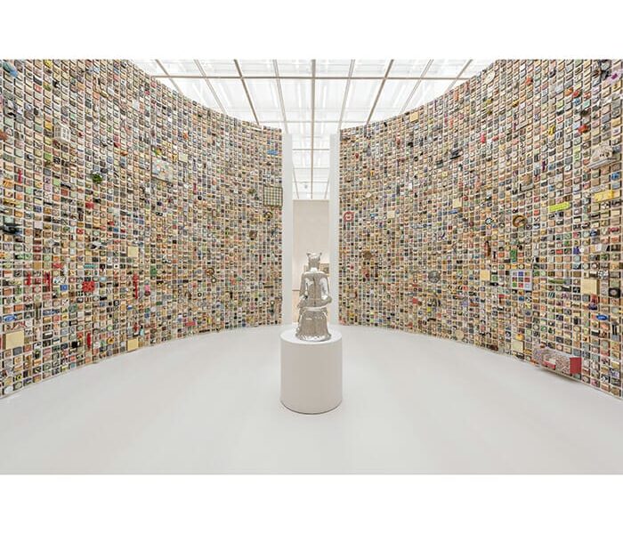 La instalación del reconocido artista multimedia coreano que conecta a las personas: ¨Kang Ik Joong, lo que sé¨ llenará el Centro Cultural Coreano