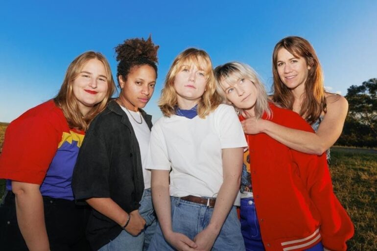 Sløtface team up with breakout Australian indie stars The Buoys for new single ‘Fight Back Time’ | Check it out & see UK tour dates!