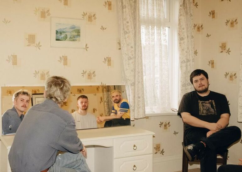 bdrmm drop new single “Mud” | Check it out & see EU / UK headline tour dates!