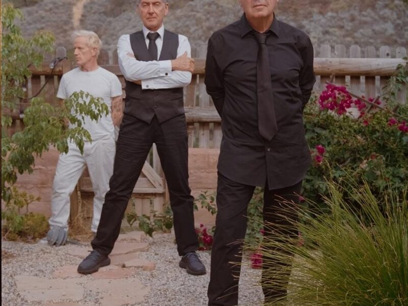 ‘We Got To Move’, the new single released by Lol Tolhurst x Budgie feat x Jacknife Lee | Their upcoming album, ‘Los Angeles,’ will be out November 3rd via Play It Again Sam