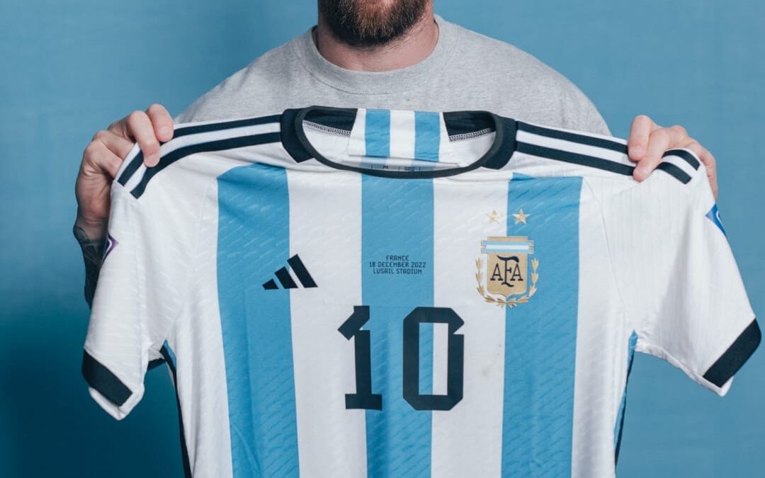 Sotheby’s Mette In Vendita Il Set Delle Sei Maglie Indossate Da Lionel Messi Durante I Mondiali Di Calcio Del 2022