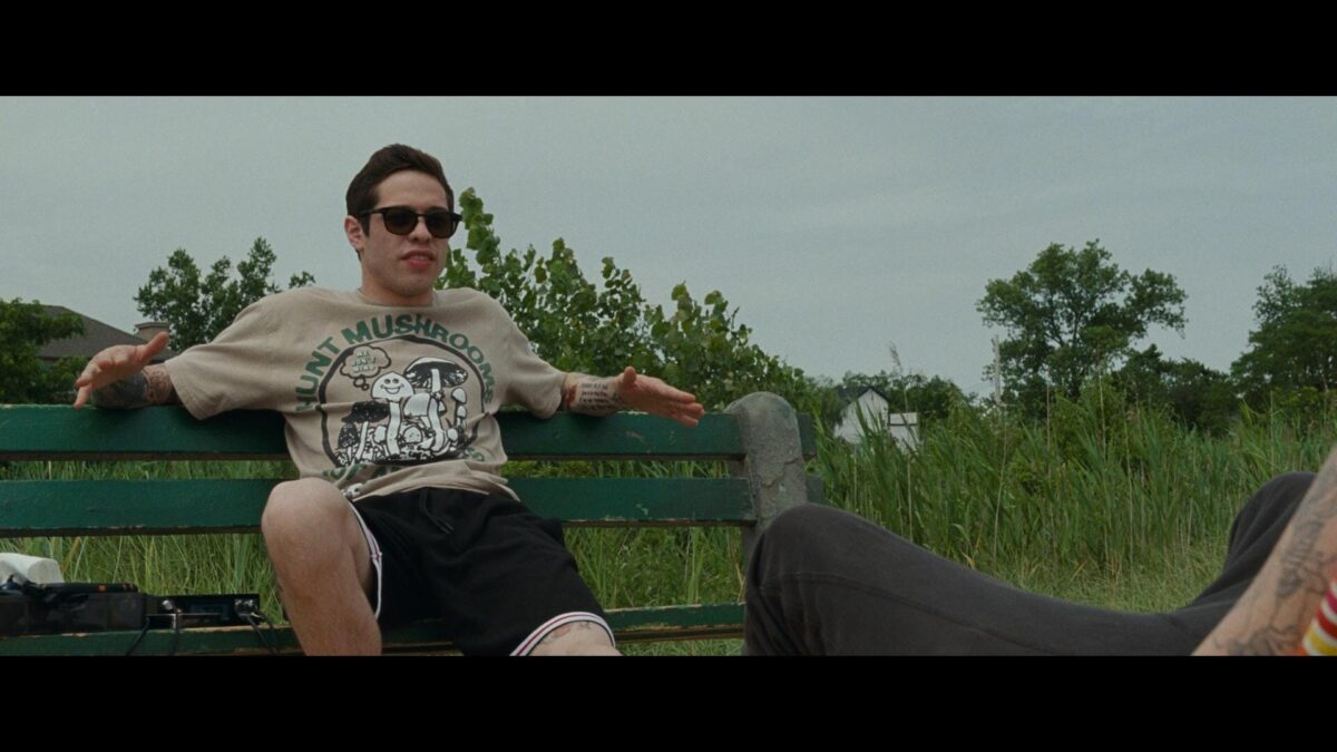 《史泰登岛国王》(2023) | 在 Netflix 上的电影。评论：一部喜剧合唱团电影，成功逃离传记类电影的诅咒