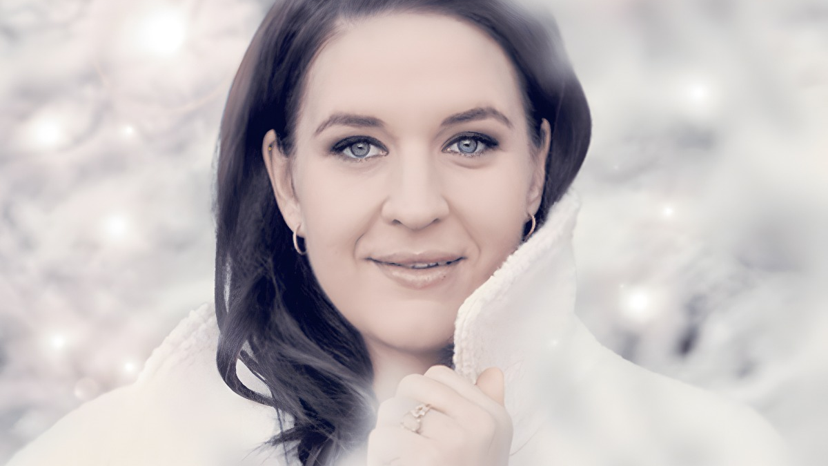 Lise Davidsen Releases Her New Album Christmas From Norway