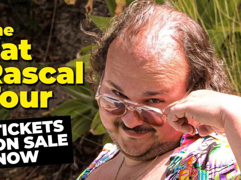 Stavros Halkias : Fat Rascal (2023) | Comédie Stand-Up sur Netflix : le charme peu discret de l&rsquo;auto-ironie