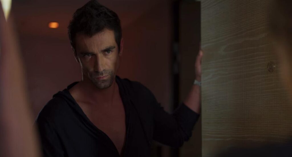 Ambizione – Serie su Netflix, stagione 2: Ritorna lo spietato “giornalismo” di guerra senza sottigliezze