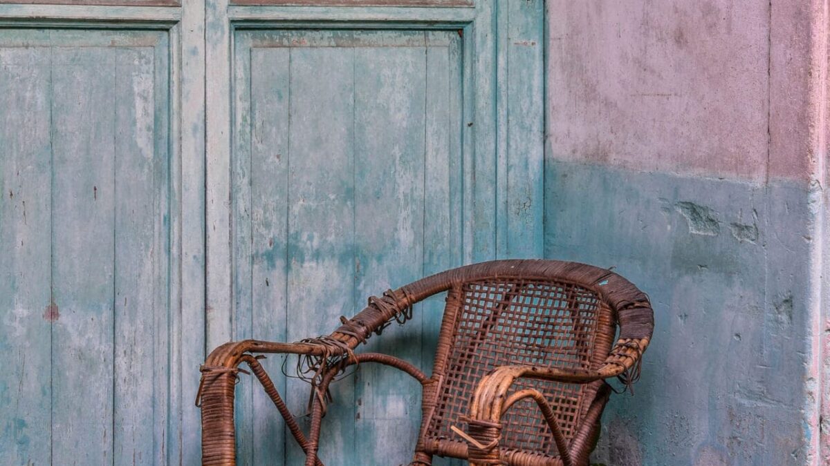 《瓦落叢⽣》Stefan Irvine 攝影書發布及展覽