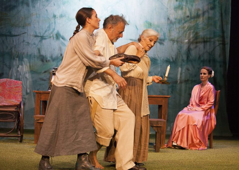 La compañía Guindalera estrena TÍO VANIA en el Fernán Gómez. Centro Cultural de la Villa