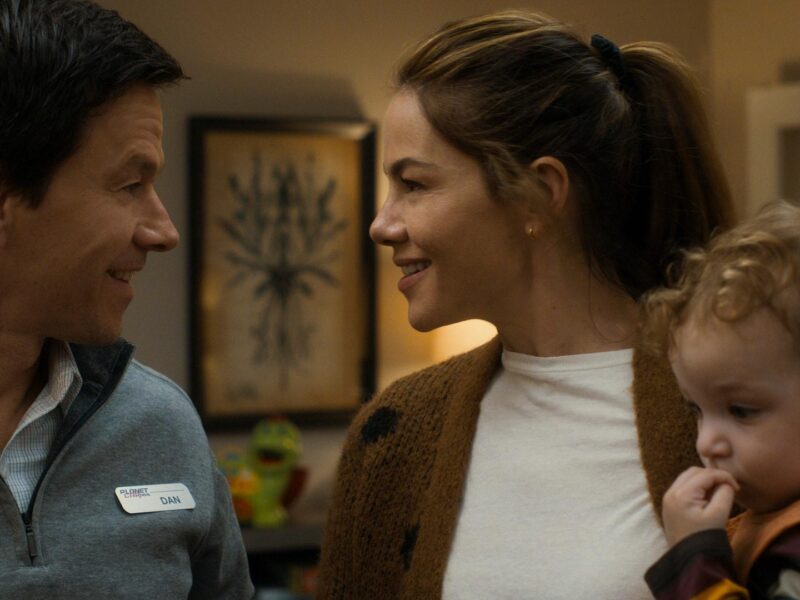 ‘패밀리 플랜’ – The Family Plan (2023): Apple TV+의 가족 액션 코미디