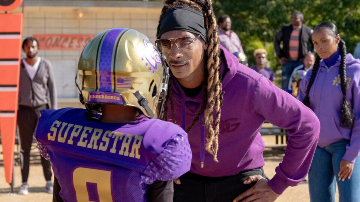 Os Underdoggs (2024) Uma divertida comédia estrelada por Snoop Dogg no Prime Video