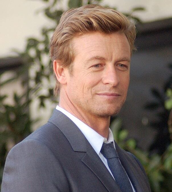 Chi è Simon Baker? L’attore e regista al di là di “The Mentalist”
